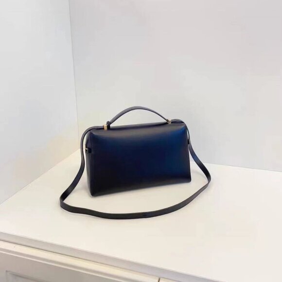 ‌Loro Piana Black Leather Shoulder Tote Bag - Picture 2 of 7